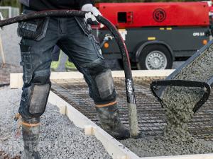Уплотнение бетонной смеси 